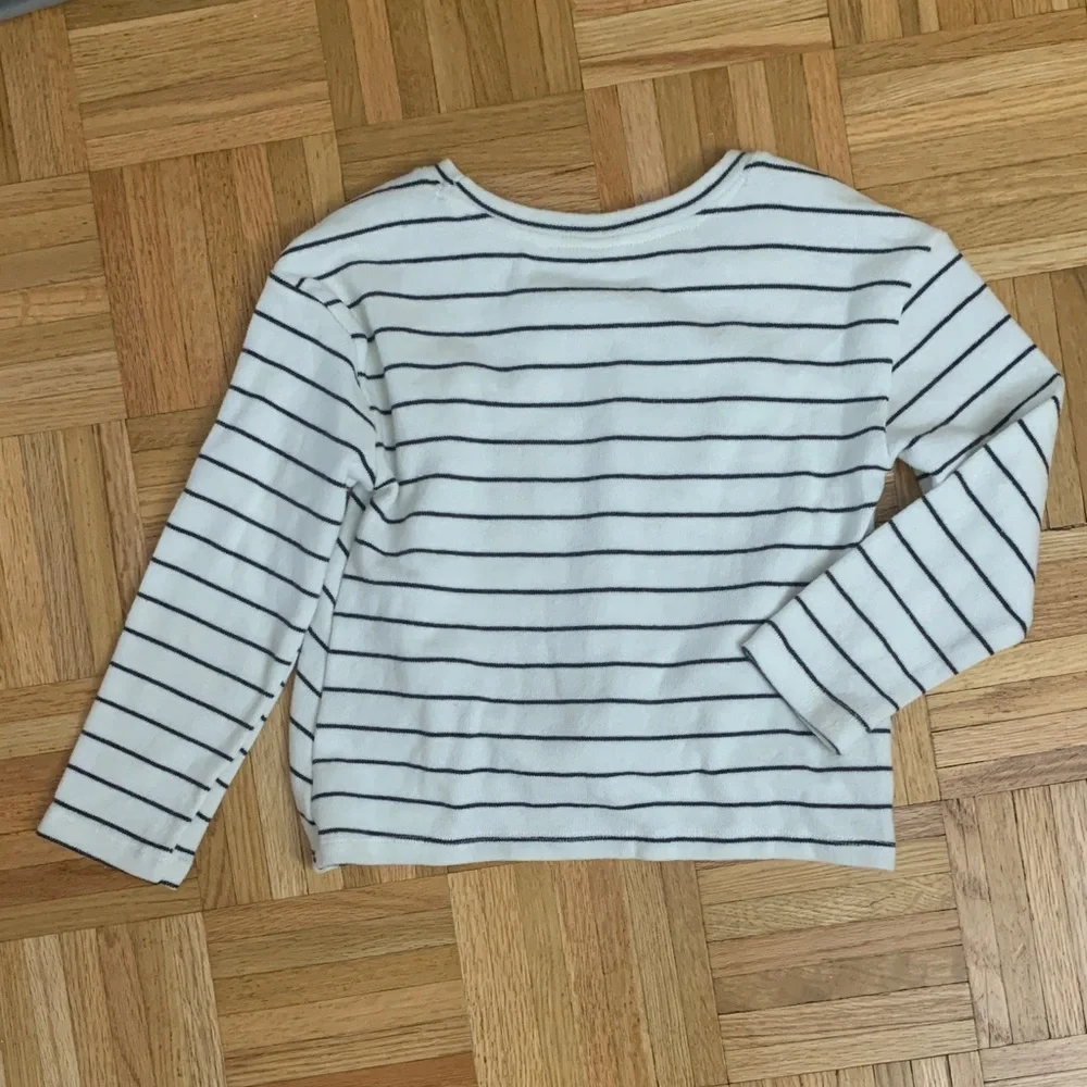 EUC Striped Knot Front Knit Top Old Navy Girls Size Small (6/7)
